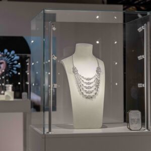 珍藏 149 件原創設計底稿，幻化成現代男仕、女仕的風格珠寶 ！Boucheron 寶詩龍推出 2022 年全新高級珠寶系列