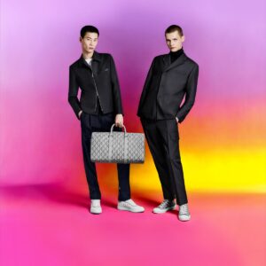 重新詮釋前創意總監 Marc Bohan 的品牌圖騰！Dior 2022 夏季男裝推出全新 CD Diamond 配件系列
