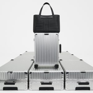 RIMOWA_Groove_Campaign Stills_Shopping Bag_1x1 2 - men's uno Taiwan
