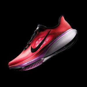 全新調整的鞋楦結構帶來更包覆的貼合度前掌緩震也進一步升級尤其腳趾下方採用的創新前掌翹度結構在不改變鞋款其他部位堆疊高度的前提下額外容納了3公釐緩震空間 - men's uno Taiwan