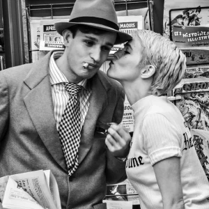 美國名導李察林克雷特首部法語電影《新浪潮》在台登場：籌備近十年，為何他只拍日常晃蕩？｜men’s uno